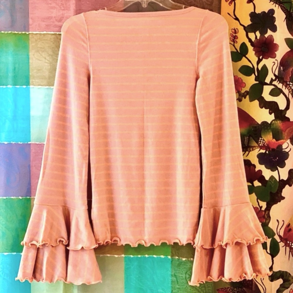 NWOT Free People Good Find Bell Sleeve Top - Picture 9 of 12